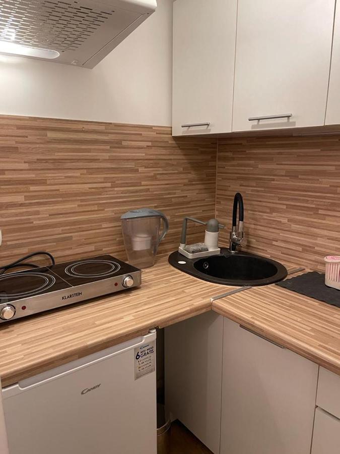 Maly Apartament Z Kuchnia I Lazienka Apartment Szczecin Exterior photo